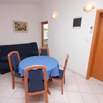 Family-friendly With Swimming Pool Seget Vranjica, - 7559 Lejlighed *