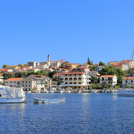 Family-friendly With Swimming Pool Seget Vranjica, - 7559 Διαμέρισμα Τρογκίρ