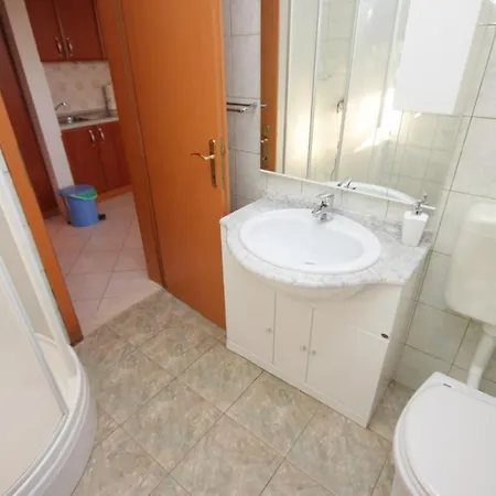 Family-friendly With Swimming Pool Seget Vranjica, - 7559 דירה *