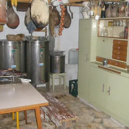 Appartement Family-friendly With Swimming Pool Seget Vranjica, - 7559 Trogir