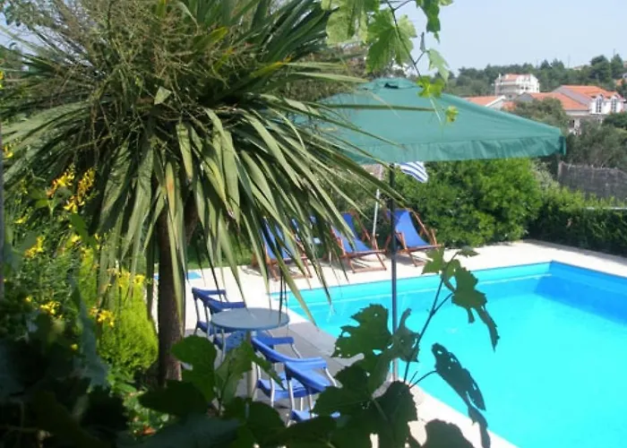 Family-friendly With Swimming Pool Seget Vranjica, - 7559 *