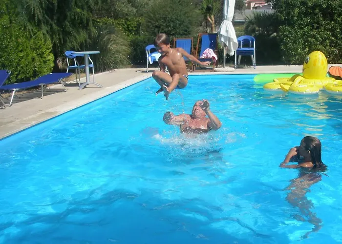Appartement Family-friendly With Swimming Pool Seget Vranjica, - 7559