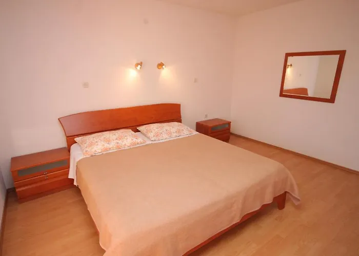 Family-friendly With Swimming Pool Seget Vranjica, - 7559 Appartement *